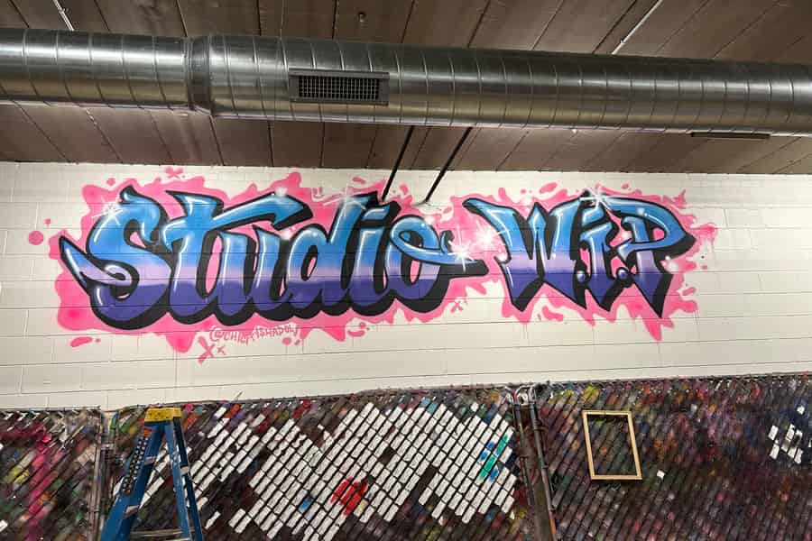 Chicago: BYOB Spray Paint and Sip Workshop. Foto: GetYourGuide