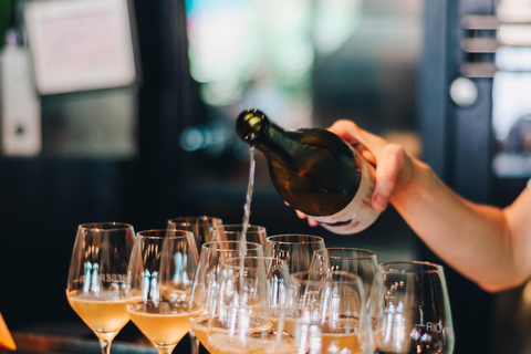 Montréal: Women in Wine Tour with Tastings and Snacks