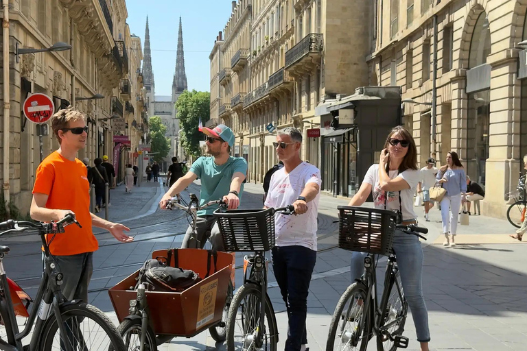 Bordeaux: Guided Bike Tour for All Ages in the Wine Capital Bordeaux: Guided E-Bike Tour for All Ages in Dutch