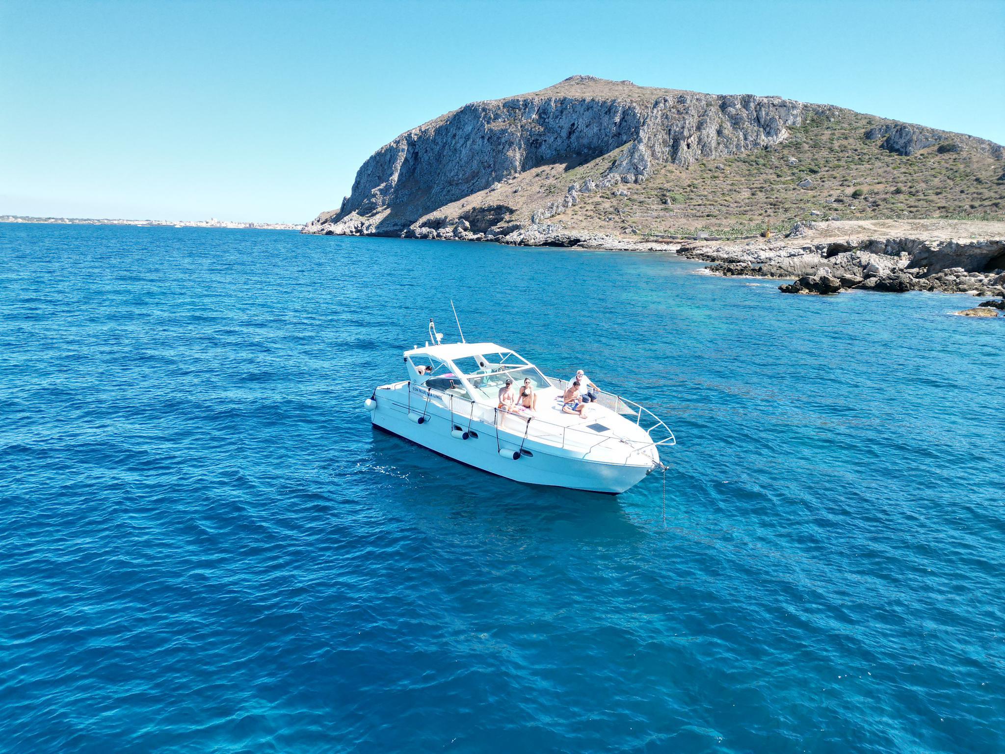 Von Trapani: GEMEINSAME TOUR zu den Ägadischen Inseln – Favignana und Levanzo, Mittagessen an Bord