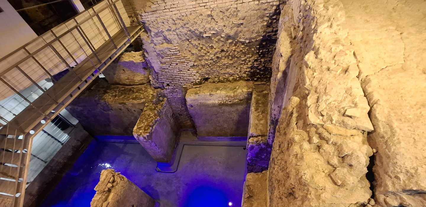 Rom-Tour: Trevi-Brunnen und unterirdisches Aquädukt Rom-Tour: Trevi-Brunnen und unterirdisches Aquädukt