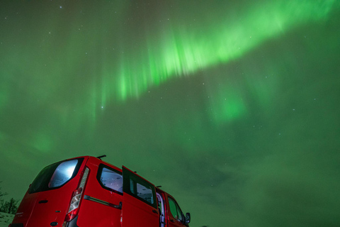 Tromsø:Northern Lights Tour with Photo and Suits.Local Guide Tromsø: Northern Lights Tour with Photos and Warm Suits