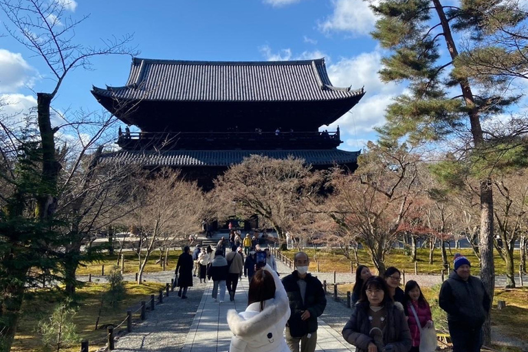 E-Bike Tour in Kyoto with Asuka, Japanese graduate student