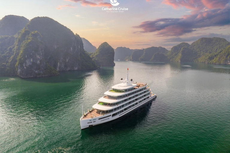 Ha Long Bay on A Luxury 6-star Cruise 2D1N and 3D2N HA LONG BAY 3D2N & SHARED TRANSFER (ROUND TRIP)