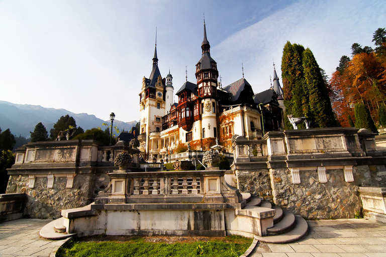 Bukarest - en dag Peles slott, Bran slott och Brasov dagsutflykt