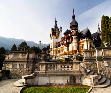 Bucharest: Dracula's Castle, Peles Castle, & Brasov Old Town