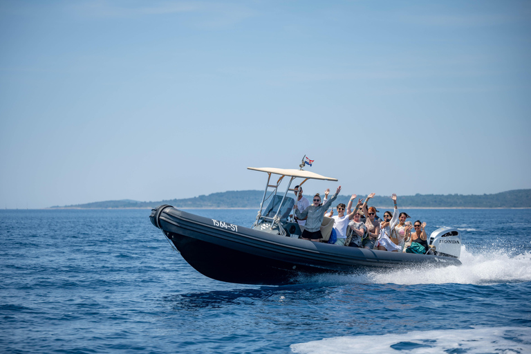 Split: Blauwe Grot, Hvar &amp; 5 Eilanden Reis met toegangsbewijsGroepsreis vanuit Split