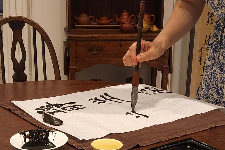 Busan: Join a Tea Ceremony & Create a Calligraphy Memento