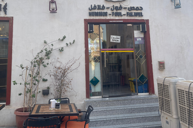 Doha: Souq Waqif Traditional Food Tour with Skyline Views