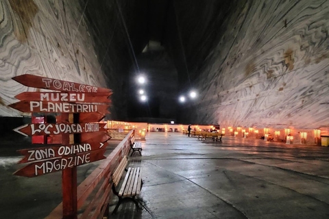 From Bucharest: Slănic Salt Mine & Peleș Castle Day Trip
