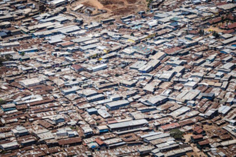 نيروبي: جولة سير على الأقدام بصحبة مرشد في حي كيبيرا الفقير مع خدمة الاستقبال من الفندق