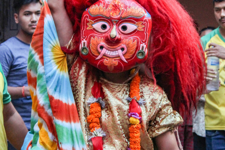 One-Day Private Vehicle Sightseeing Tour – 6 Points