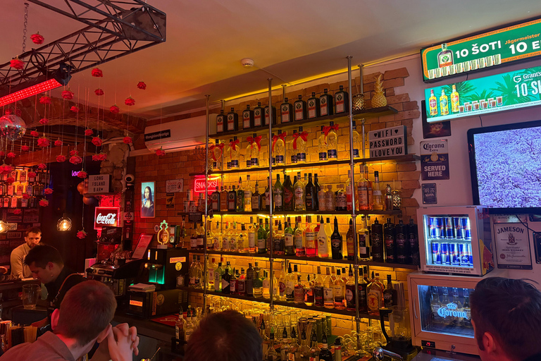 Riga: 2 in 1 - Old Town Walking Tour & Pub Crawl