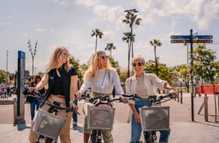 Barcellona: Tour in barca con la funivia di Montjuic e il giro in barca