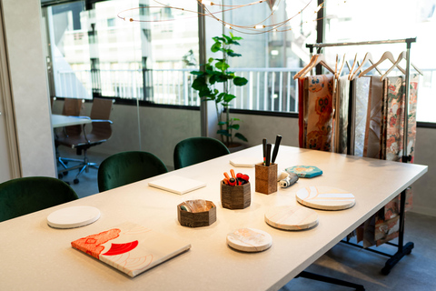 Tokyo: Kimono Art Workshop with an Instructor