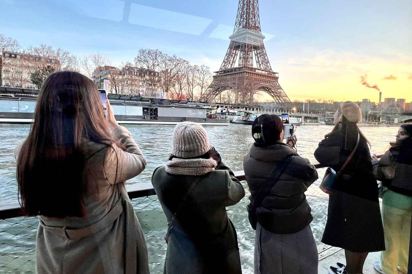 Paris: Seine Cruise with French Music Playlist & Postcard