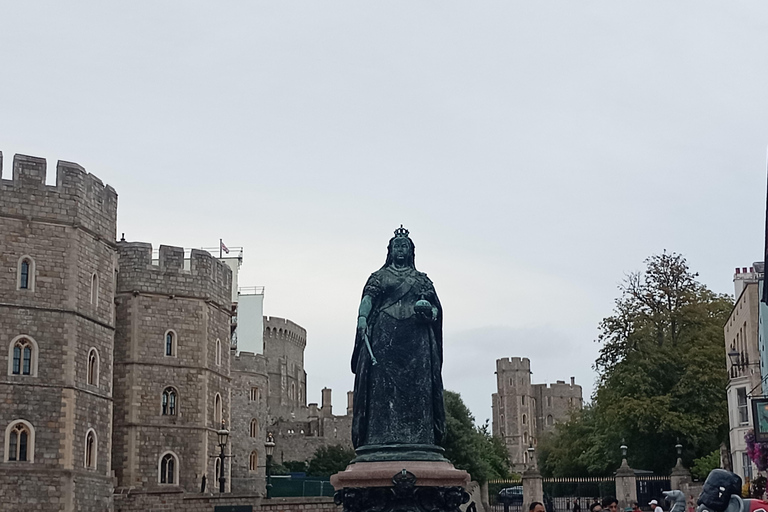London to Windsor: The Right Royal E-Bike Extravaganza