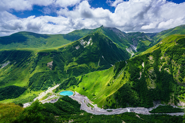 De Tbilisi: Fortaleza de Ananuri e viagem de 1 dia a Kazbegi