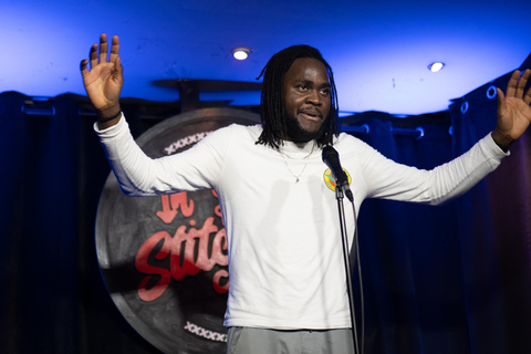 Dublin: Clube de Comédia Temple Bar In Stitches Comedy