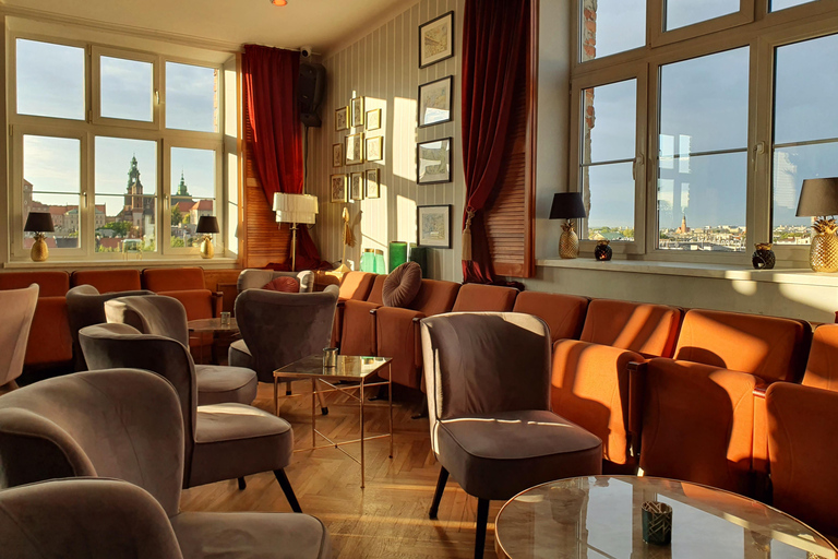 Krakow: Reservation at a Hidden Rooftop Bar with 1 Cocktail