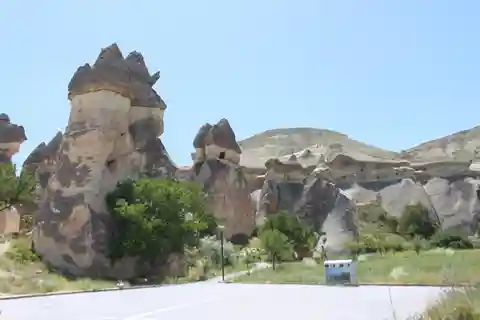 Cappadocia: Highlights Tour with Lunch & Entry Fees