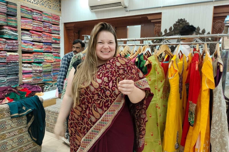 Prywatna wycieczka na zakupy do Delhi z konsultantkąKoszt całodniowej wycieczki