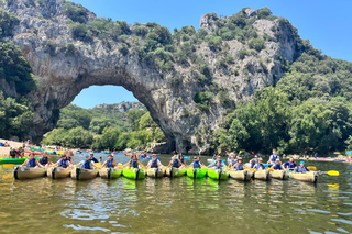 Mini Discovery Descent of the Ardèche by Canoe/Kayak: 2 hours - approx. 6 km