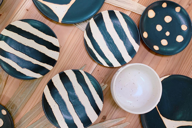 Naha: Yachimun Pottery and Local Crafts in Tsuboya Tour