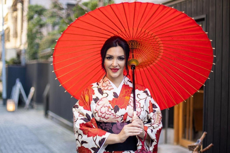 Kimono Photoshoot and Tea House Experience in Kagurazaka
