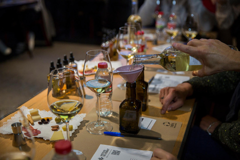 Mediterranean culinary experience: Tasting of Alicante vermouths and snacks Mediterranean gastronomic experience: Alicante vermouth tasting and snacks