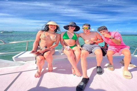 Playa Dorada Golden Beach Tour: Cove and Taino Bay