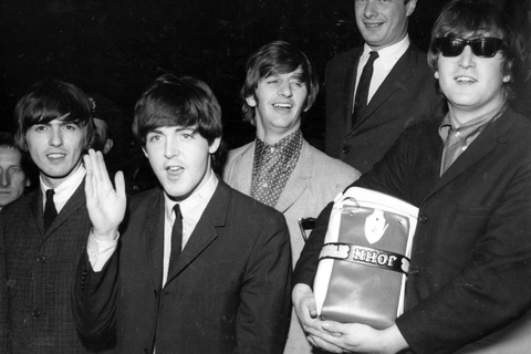 Liverpool: Beatles Now and Then Private Taxi Tour with Guide
