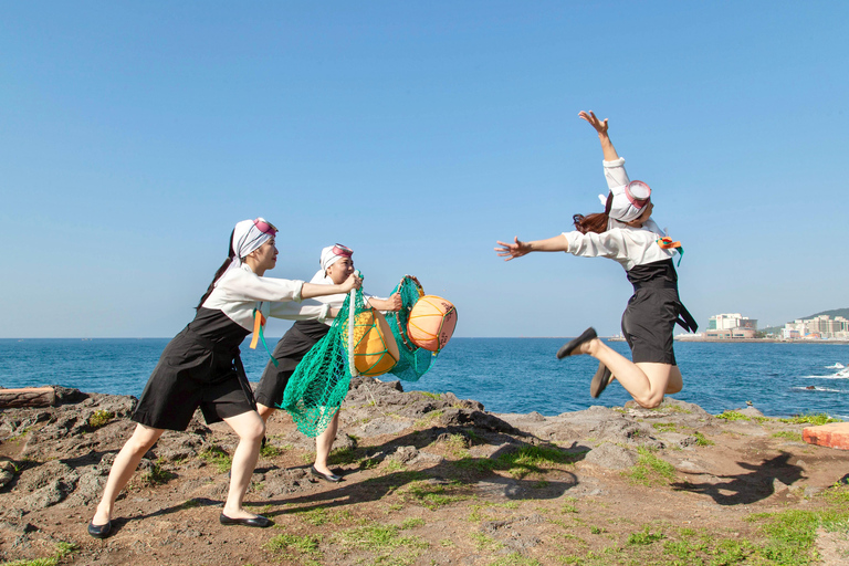 Jeju: Haenyeo UNESCO Sea Women Photoshoot Experience