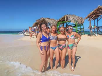 From Puerto Plata: Cayo Arena Catamaran Tour with Snorkeling