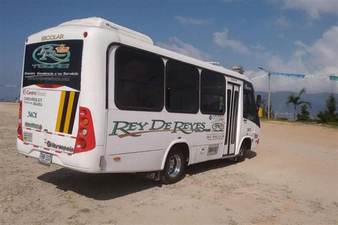 Medellín: Private Airport Transfer