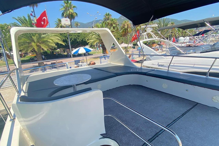 Alanya: Private Yacht Charter with Captain and Crew
