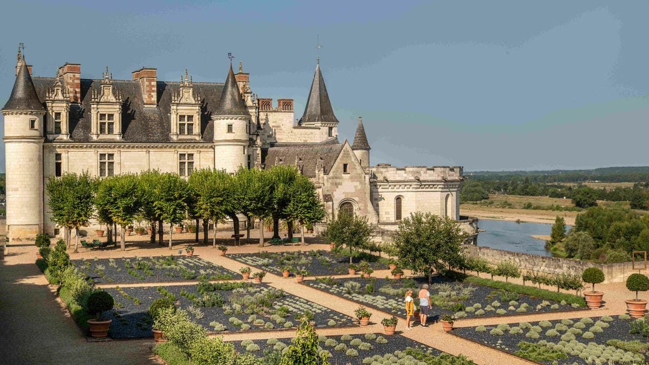 Tours: Schloss-Tour Amboise & Clos Lucé im Loiretal
