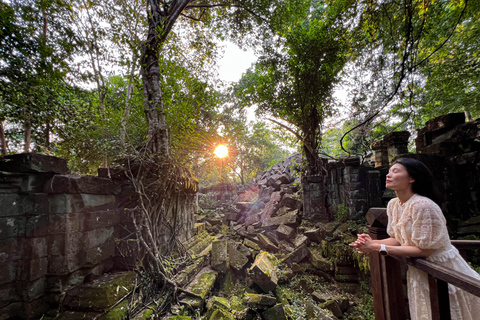 2-Day Angkor Wat, Banteay Srei, Kulen Mountain & Beng Mealea Private tour
