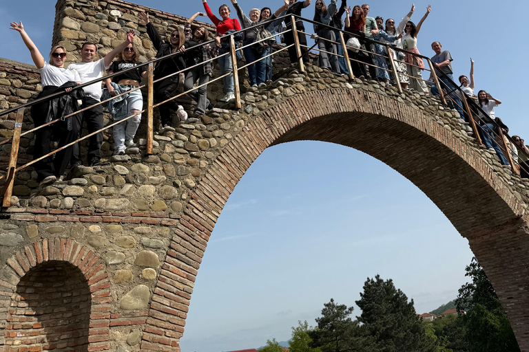 Tbilisi: 6-Day Georgia Tour with Wine Tasting & Cooking