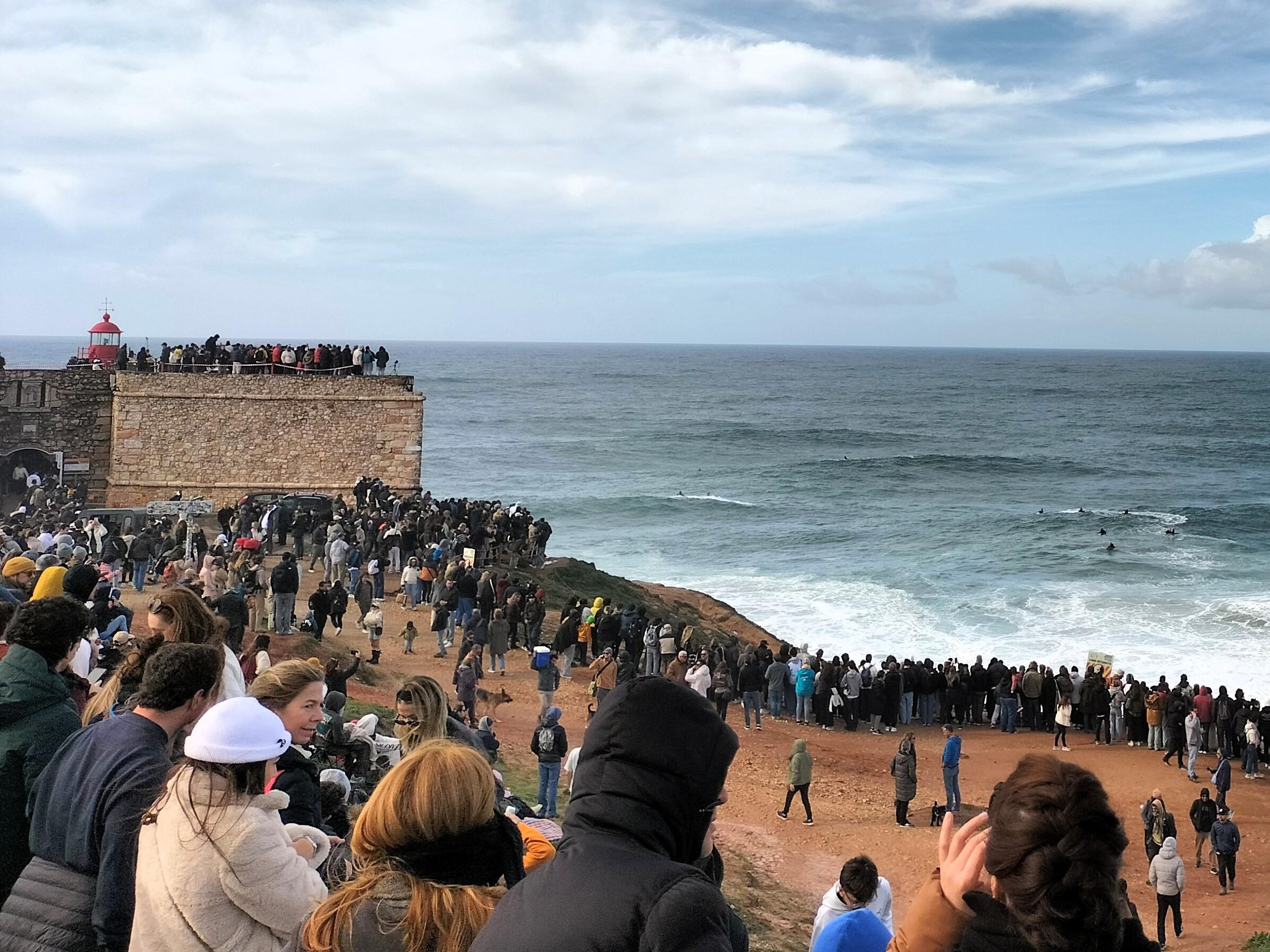 Lissabon: Nazaré (die größten Wellen der Welt) – halbtägige private Tour