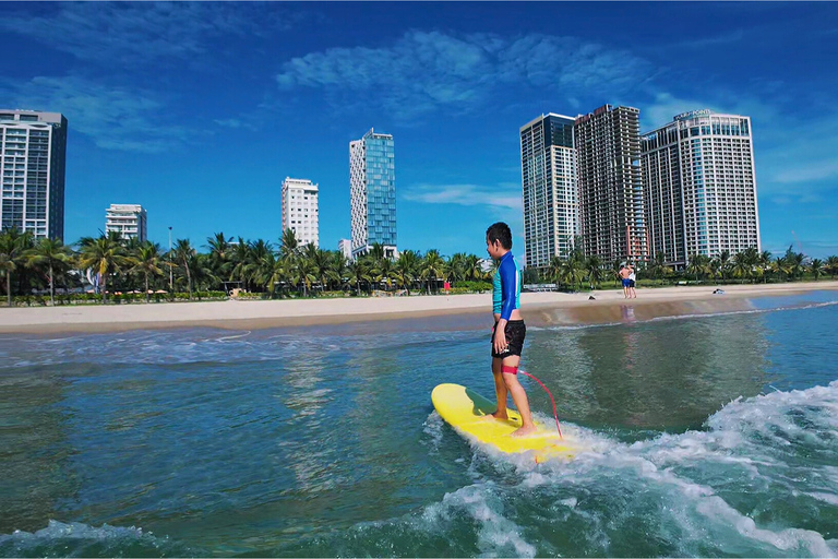 Danang Surf Lesson by Shaka VN