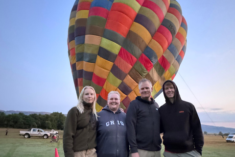 Johannesburg: Hot Air Balloon Flight along Magalies Valley Johannesburg: Magalies River Valley Hot Air Balloon Flight