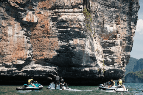 Visite privée en jet ski surpuissant à Langkawi avec vidéo par droneFORFAIT LUXE BRONZE INDIVIDUEL