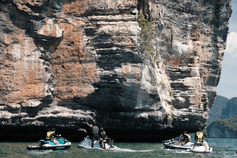 Visite privée en jet ski surpuissant à Langkawi avec vidéo par droneFORFAIT LUXE BRONZE INDIVIDUEL