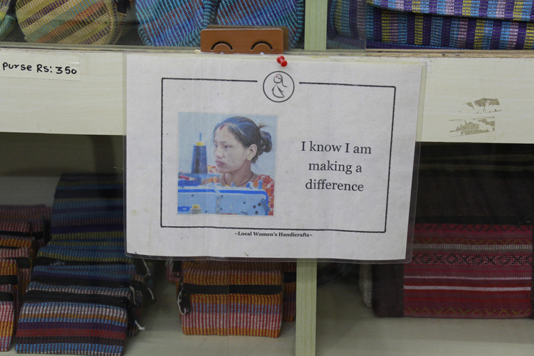 Kathmandu: Meeting Female Artisans and Shopping Experience Private