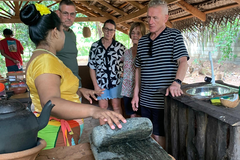 Anuradhapura: clase de cocina tradicional de roti de coco frescoAnuradhapura: Clase de cocina tradicional de roti de coco fresco