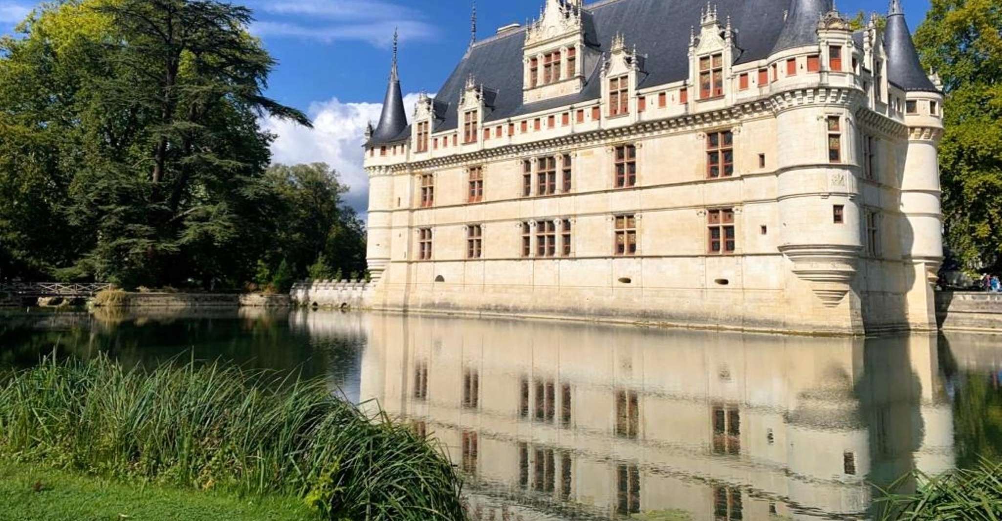 Tours, Chateaux Azay-le-Rideau and Villandry Morning Tour - Housity