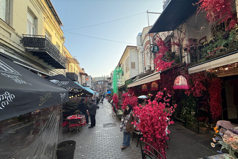 Tbilisi: Old Town Historic Walk