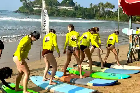 Escola de surf em Unawatuna, Galle