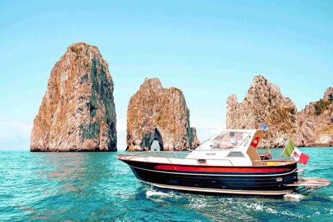 Positano : Capri et Grotte bleue Tour en bateau partagé avec boissons